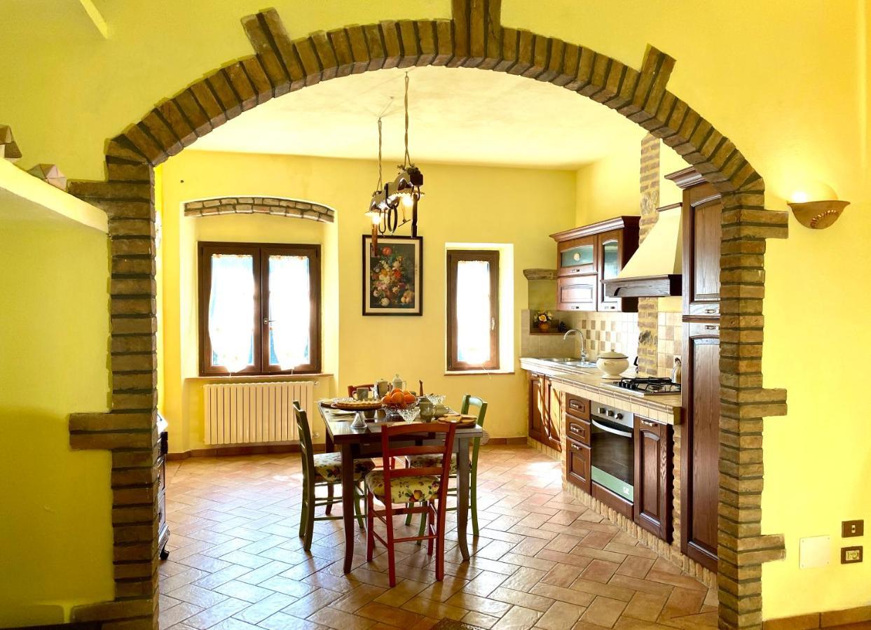 Agriturismo L'Antica Quercia Помаранче Екстериор снимка