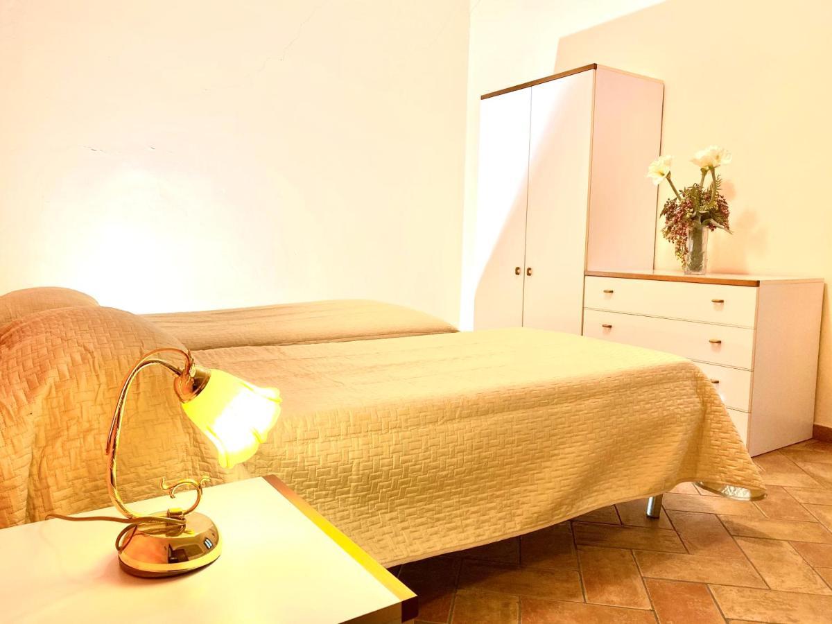 Agriturismo L'Antica Quercia Помаранче Екстериор снимка