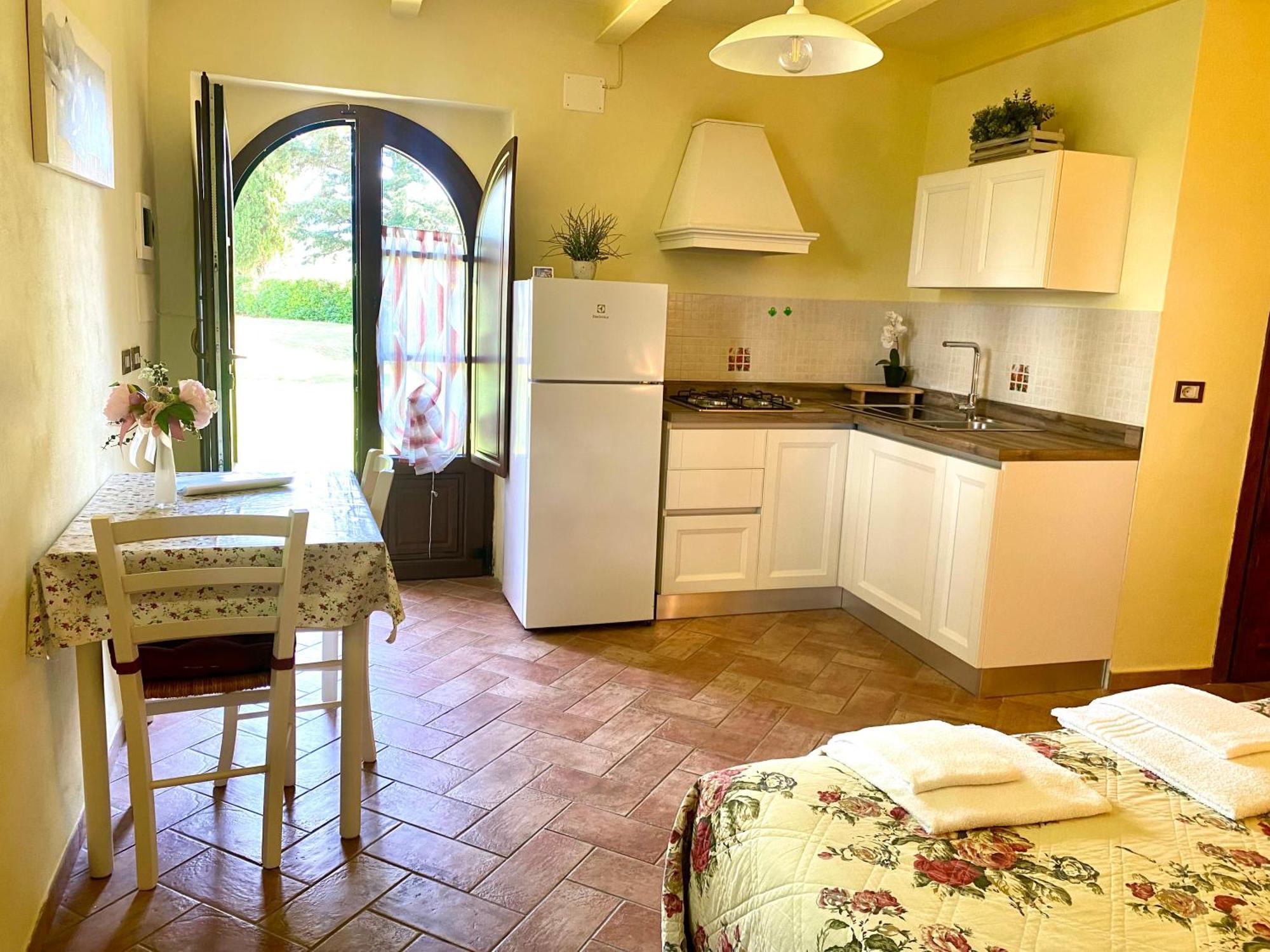 Agriturismo L'Antica Quercia Помаранче Стая снимка