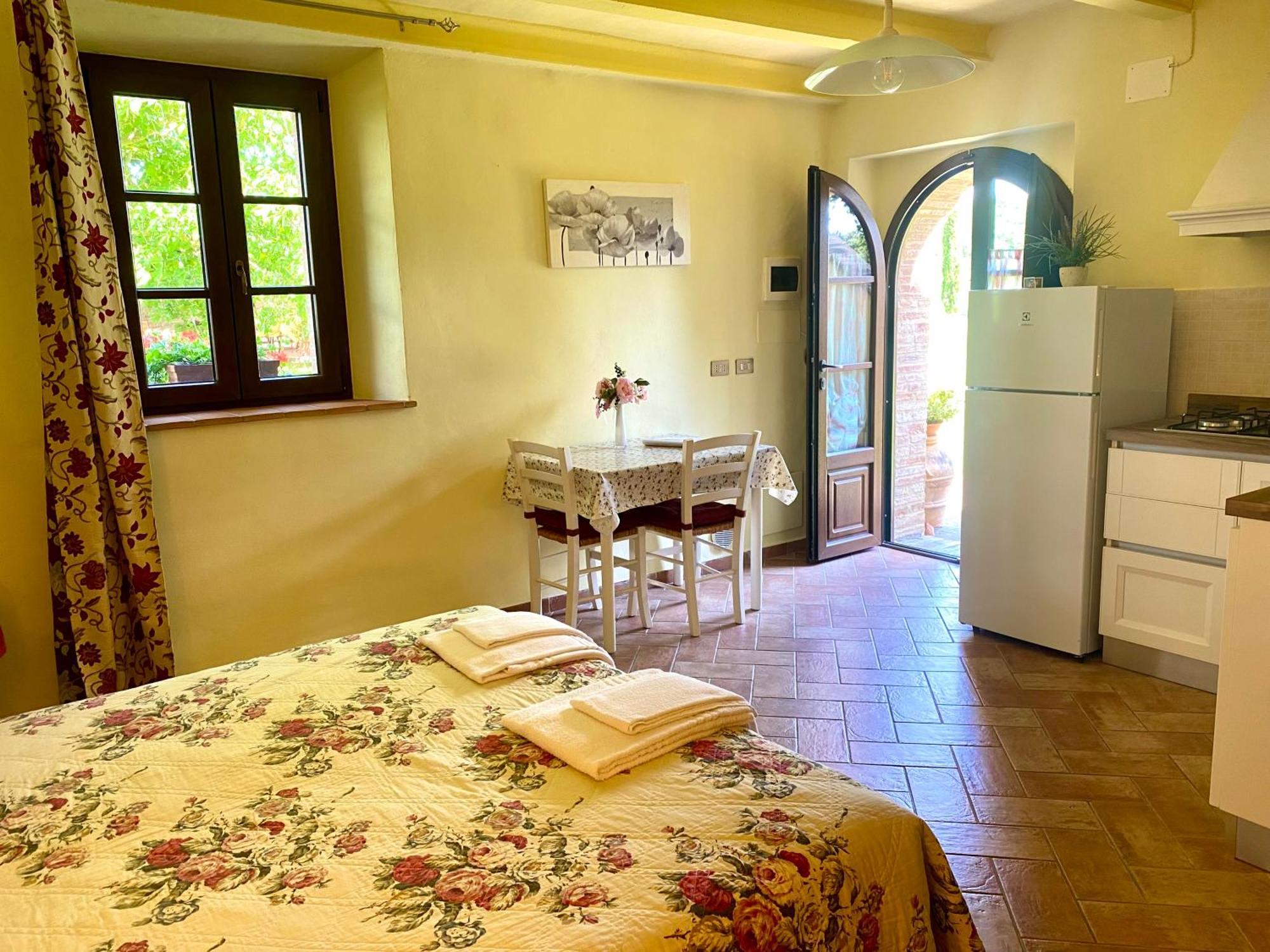 Agriturismo L'Antica Quercia Помаранче Стая снимка